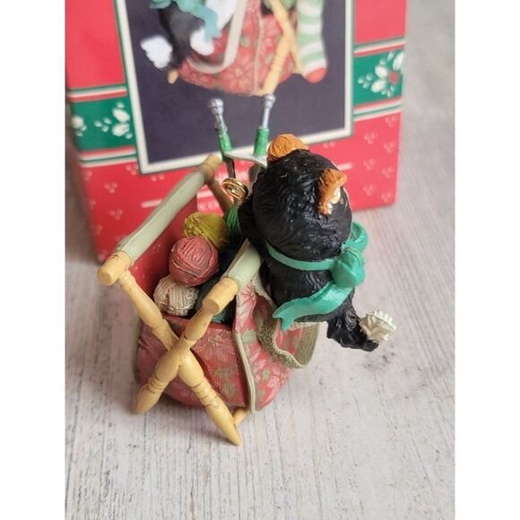 Enesco Knittin' kitten 1992 ornament Xmas cat pet crochet - Picture 4 of 7